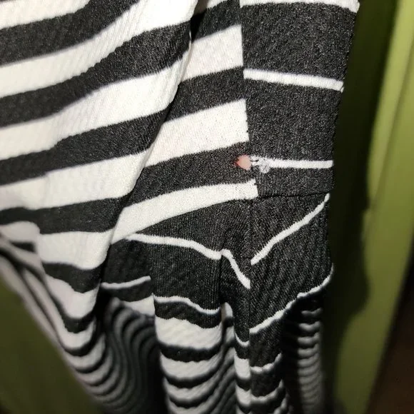 Short Striped Dress - Picture 3 of 3